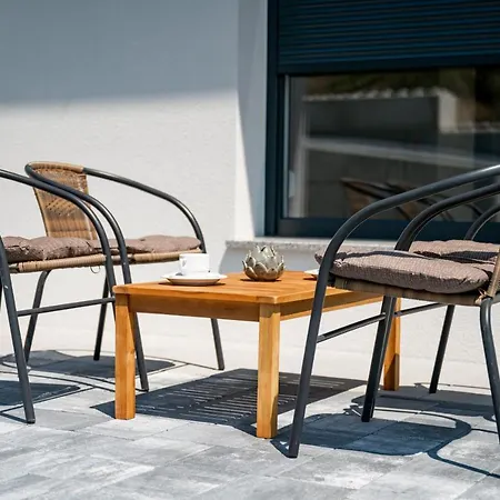 Sobe In Apartmaji Bama Litija