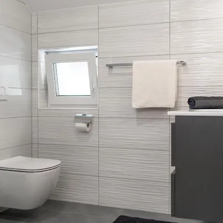 Sobe In Apartmaji Bama Bed and breakfast 3*