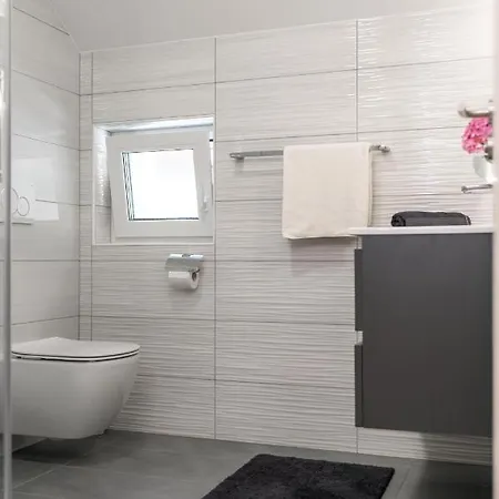 Sobe In Apartmaji Bama לינה וארוחת בוקר *
