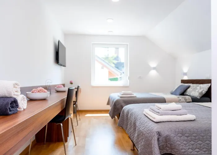 ベッド・アンド・ブレックファスト Sobe In Apartmaji Bama 3*