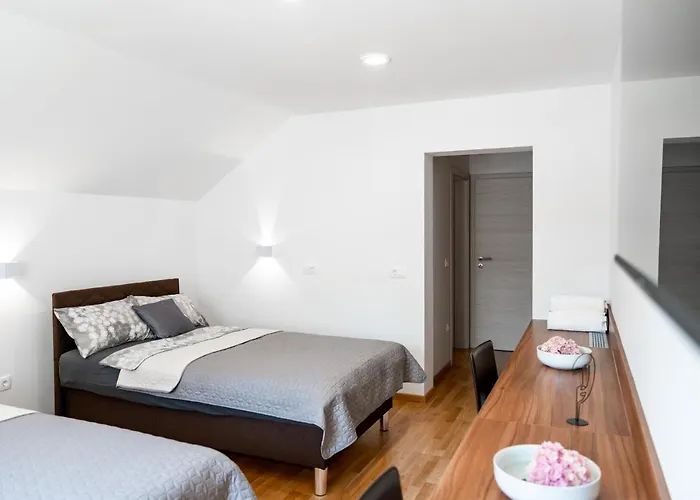 Bed and breakfast Sobe In Apartmaji Bama