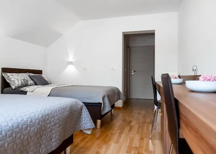 ベッド・アンド・ブレックファスト Sobe In Apartmaji Bama