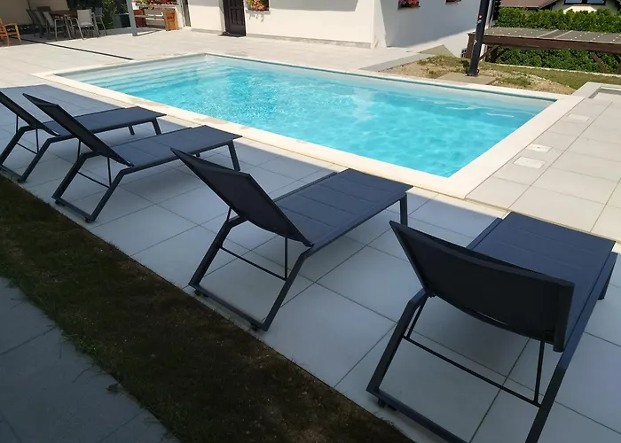 Bed and breakfast Sobe In Apartmaji Bama 3*