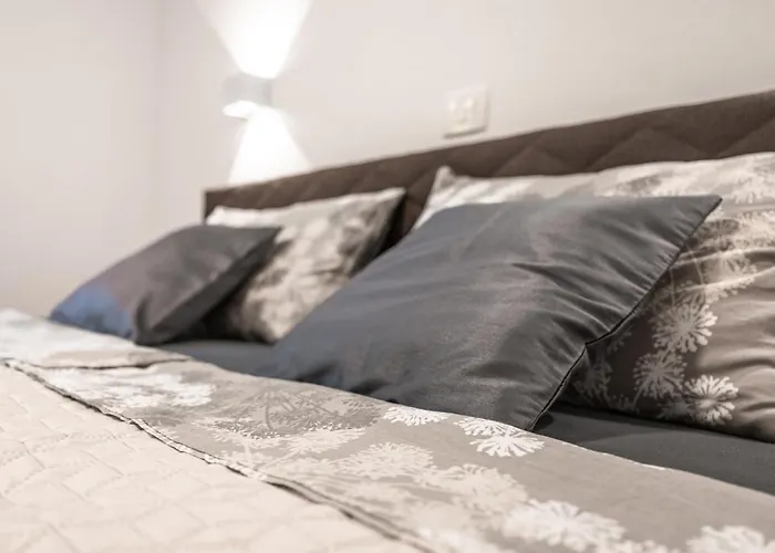 Sobe In Apartmaji Bama 3*