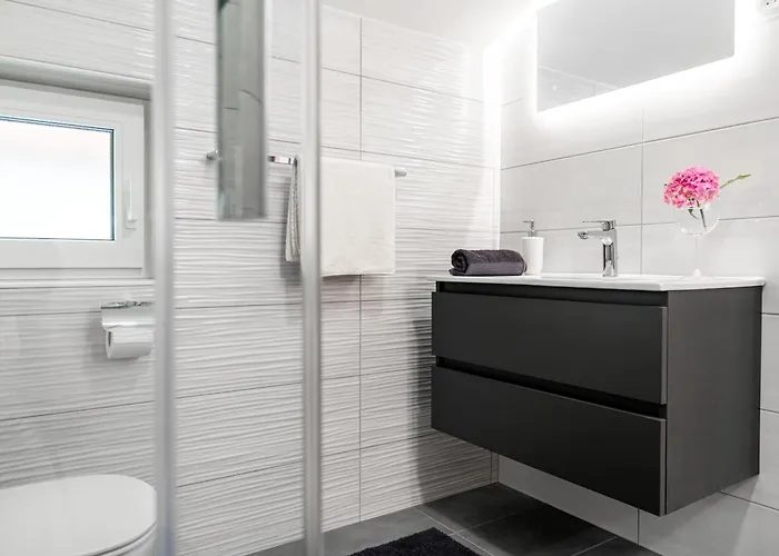 Bed and breakfast Sobe In Apartmaji Bama 3*